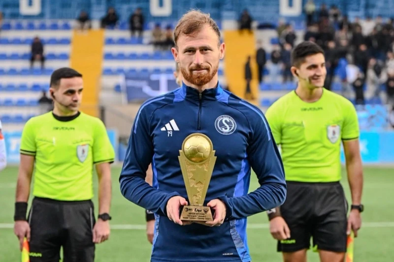 "Karvan-Yevlax"Ruslan Voronsovu heyətinə qatıb