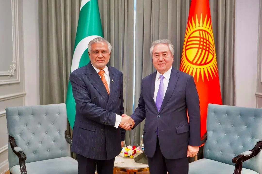 Qırğızıstan və Pakistanın XİN-ləri ikitərəfli əməkdaşlığı müzakirə ediblər