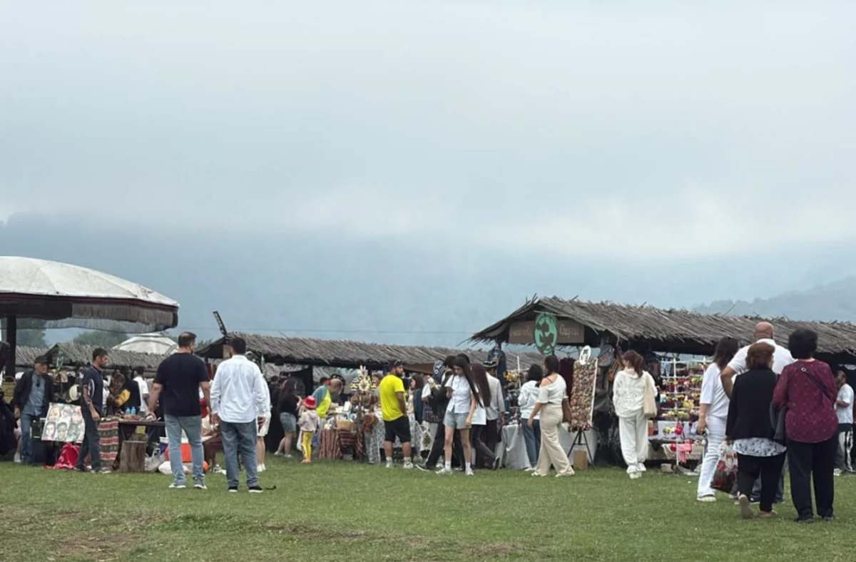 Milli Yaylaq Festivalında səhnə uçub, yeddi nəfər xəsarət alıb
