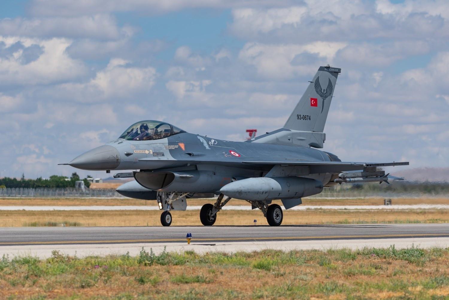 Türkiyə NATO missiyası çərçivəsində Estoniyaya "F-16" qırıcıları göndərir