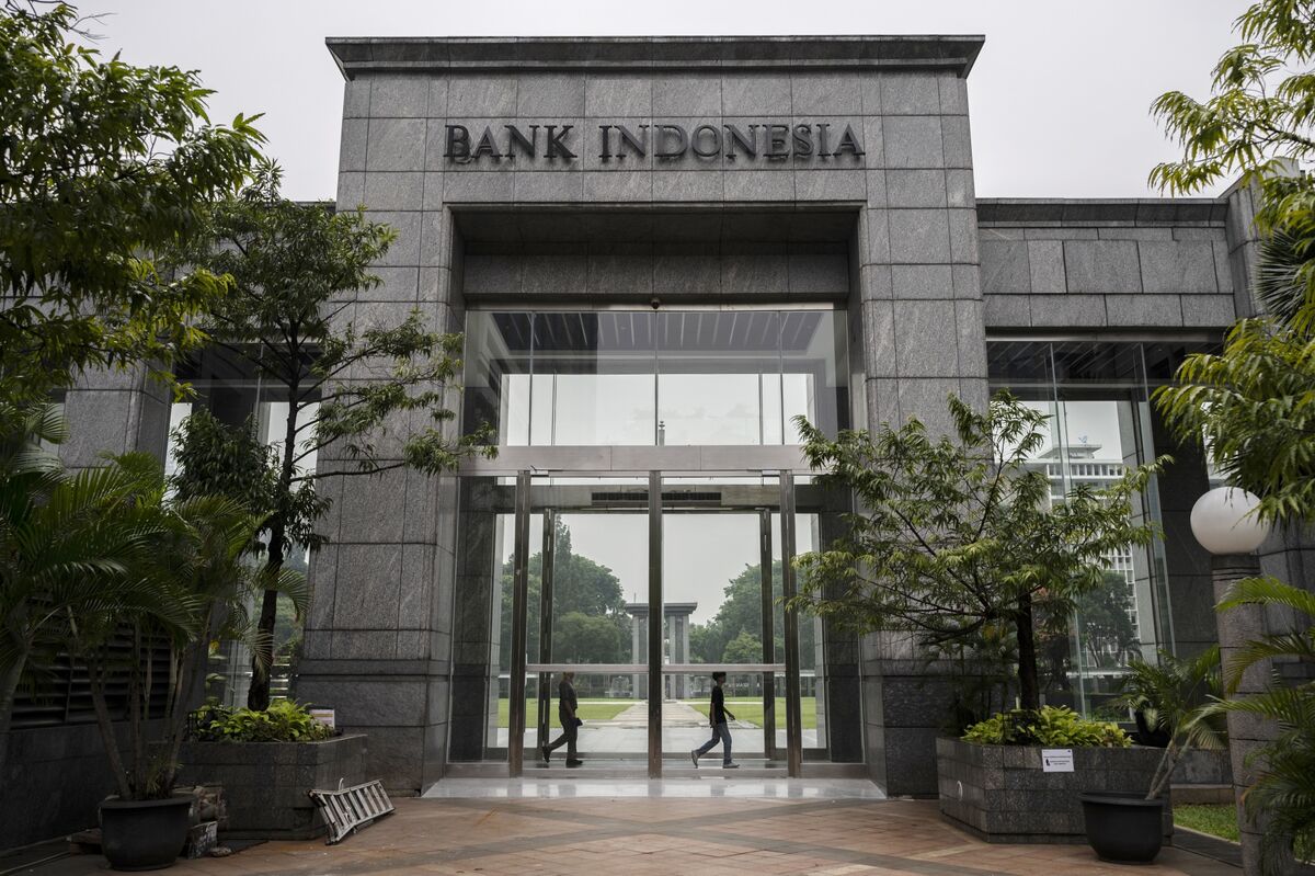 İndoneziya Mərkəzi Bankının sədri istefa verib