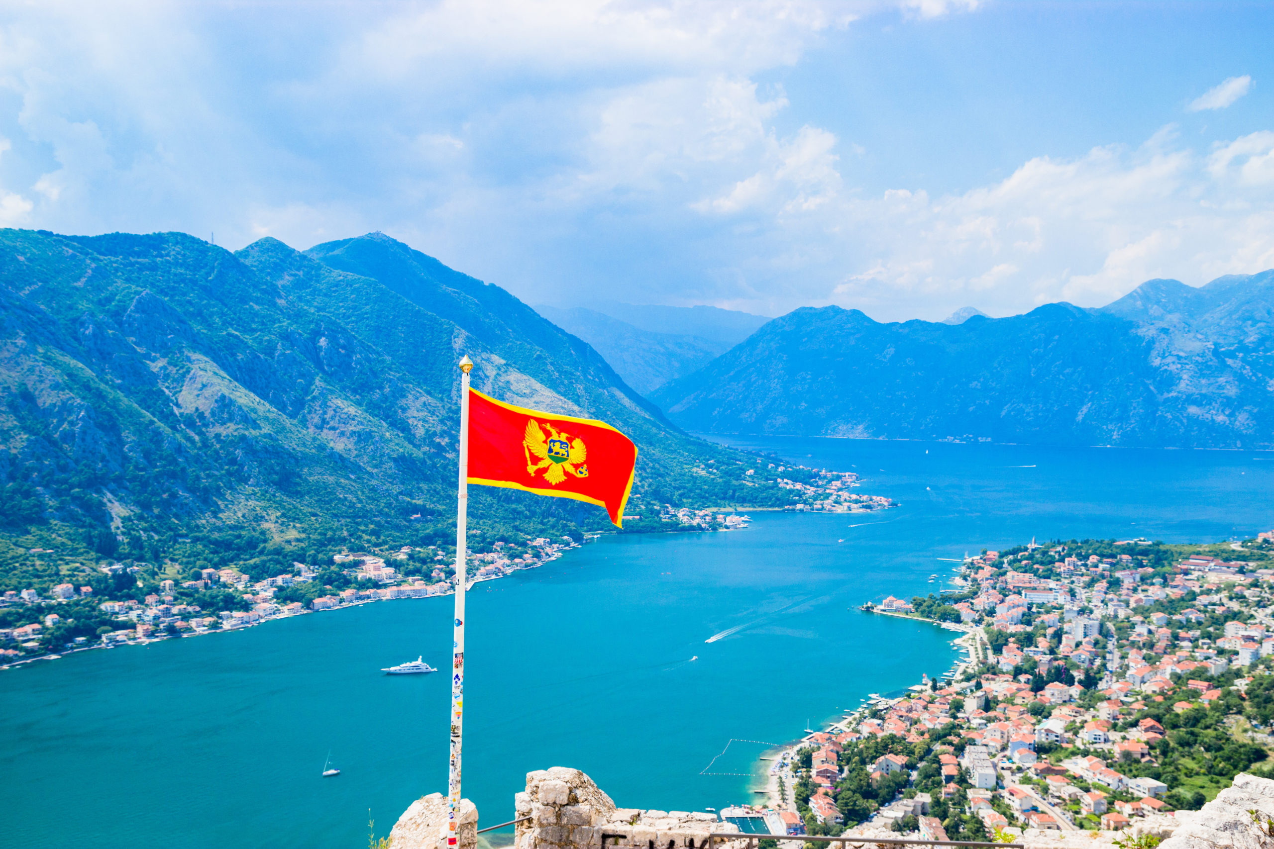 Monteneqro Rusiya səfirini XİN-ə çağırıb