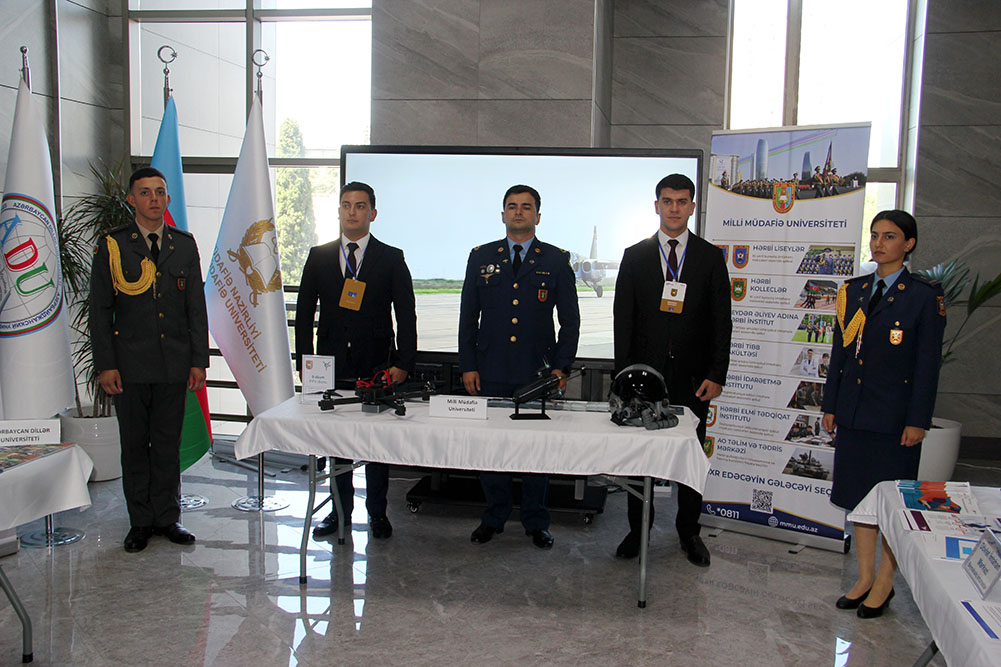MMU ali təhsil müəssisələrinin sərgisində iştirak edib