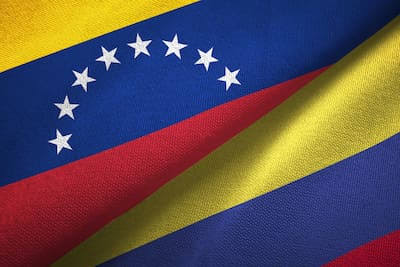 Kolumbiya prezidenti Venesuelaya hava səfərlərinin tam bərpası barədə göstəriş verib