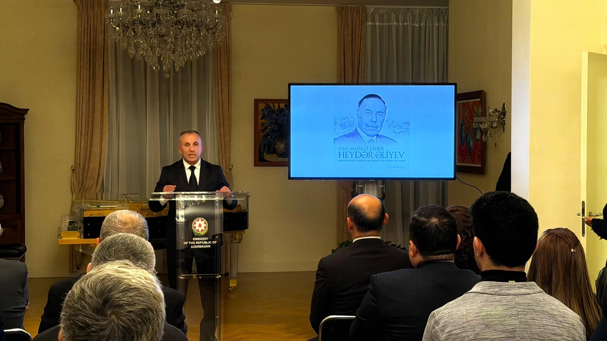 Niderlandda Ulu Öndər Heydər Əliyevin anım günü qeyd edilib
