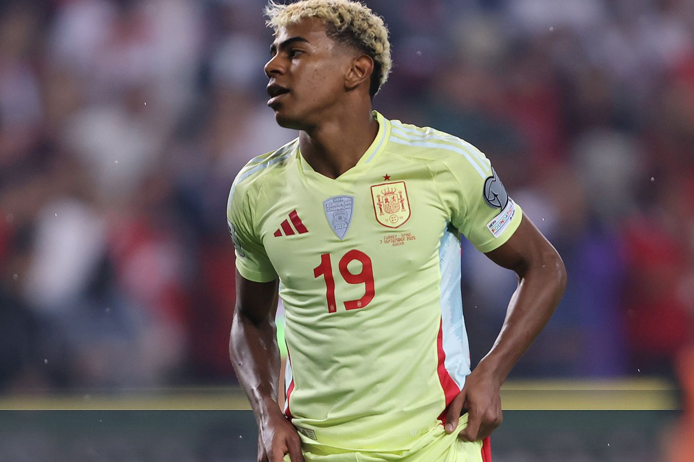 Lamin Yamal qazanmaq istədiyi titulları açıqlayıb