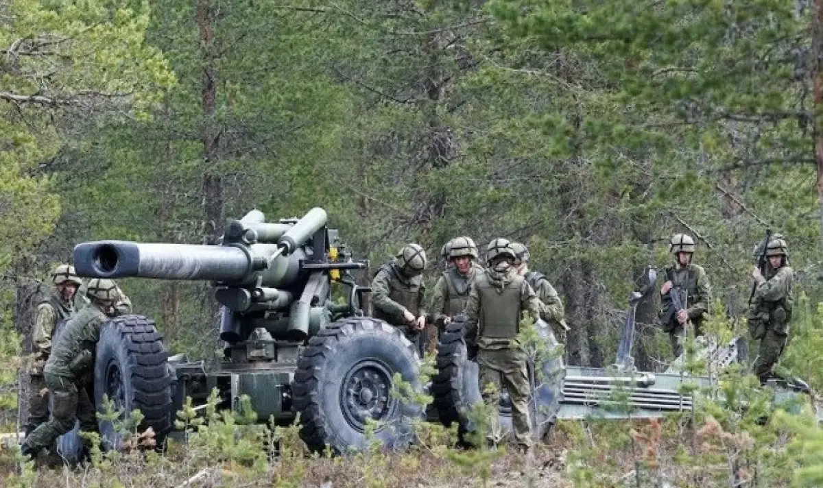 KİV: Finlandiya və Böyük Britaniya Rusiya sərhədi yaxınlığında təlimlər keçirir