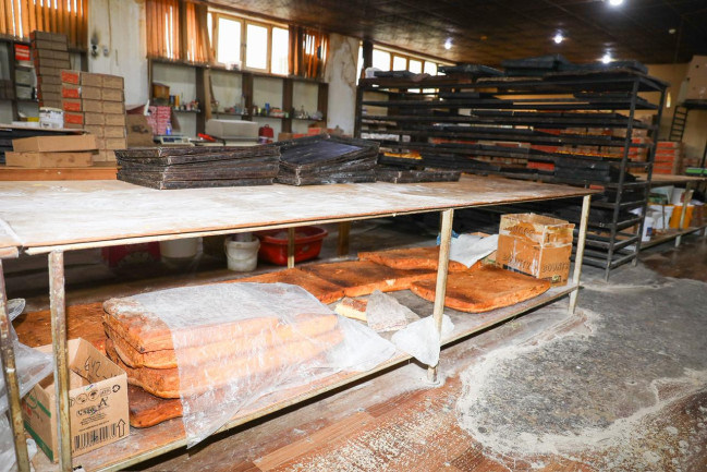 Suraxanıda unlu qənnadı məmulatlarının emalı müəssisəsində normativ tələblər pozulub